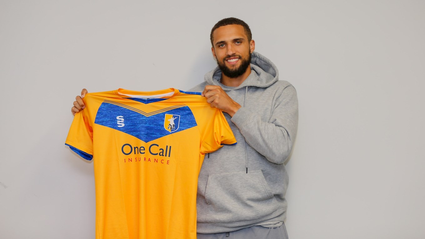 sign experienced News - Mansfield Town