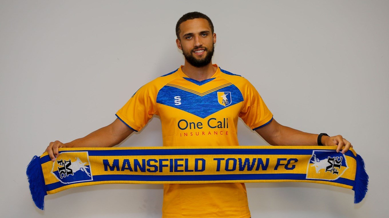 sign experienced News - Mansfield Town